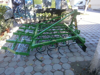 Sjetvospremač, sa hidrauličnim sklapanjem, radni zahvat 3.30, pet redi opruga, SR opruga