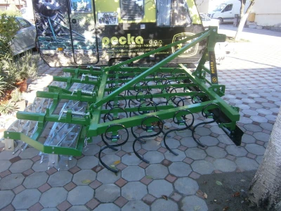 Sjetvospremač, sa hidrauličnim sklapanjem, radni zahvat 5.60, pet redi opruga, S/R opruga