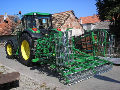 Sjetvospremač, sa hidrauličkim sklapanjem, radni zahvat 5.60, četiri reda opruga, S/R opruga