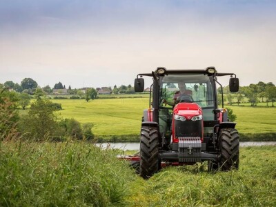 Specijalna ponuda MF traktora! Količina ograničena!