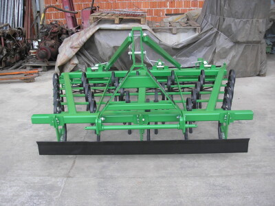 Sjetvospremač, sa hidrauličnim sklapanjem, radni zahvat 3.30, pet redi opruga, SR opruga