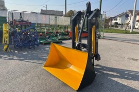 Stražnji Traktorski Utovarivač CARETA