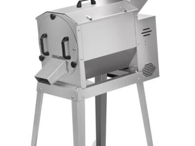 Stroj za ukljanjanje koštica i pasiranje