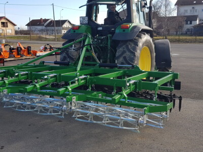 Teška drljača sa hidrauličnim podizanjem krila, radni zahvat 5.0, klin 30x30x220