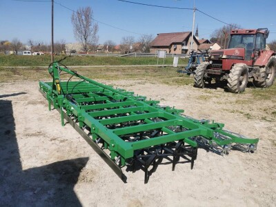 Teška drljača sa hidrauličnim podizanjem krila, radni zahvat 7.20, klin 30x30x220