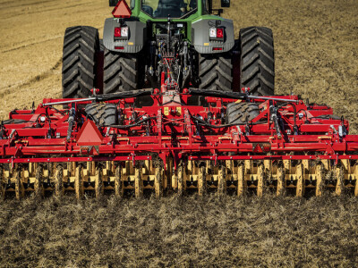 Vaderstad TopDown - višenamenski kultivator