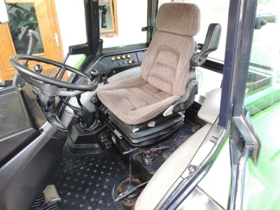 Traktor Deutz-Fahr