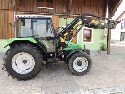 Traktor Deutz-Fahr