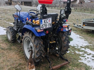 Traktor Farmtrac FT 26 4 WD AGRI
