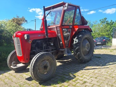 Traktor IMT 533 Deluxe