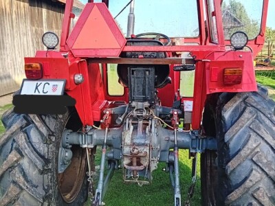 TRAKTOR IMT