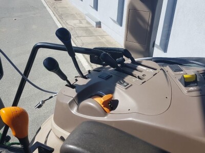 Traktor JOHN DEERE 5085M