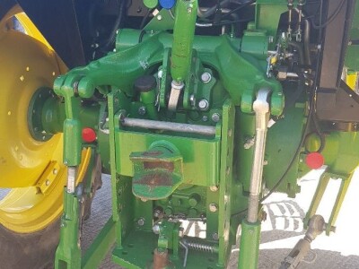 Traktor JOHN DEERE 5085M