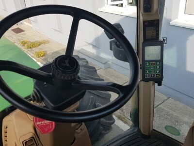 Traktor John Deere 8200