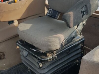 Traktor John Deere 8200