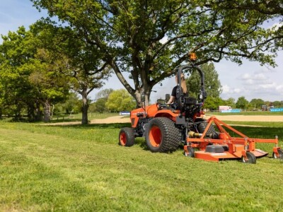 Traktor KUBOTA EK1-261