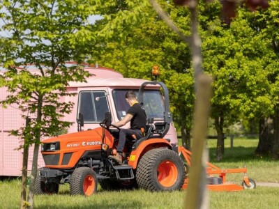 Traktor KUBOTA EK1-261