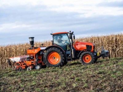 Traktor KUBOTA M6-131 U