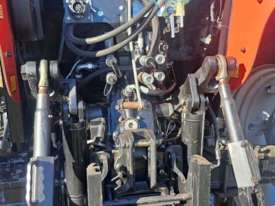 TRAKTOR MASSEY FERGUSON 5465