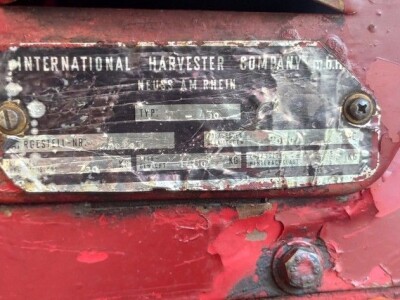 Traktor McCormick D430