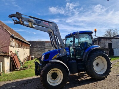 Traktor NEW HOLLAND 6050