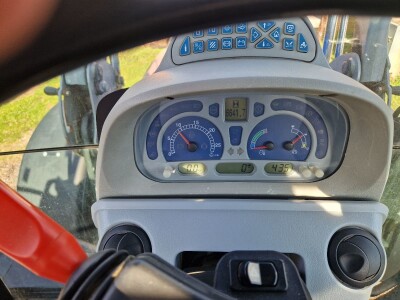 Traktor NEW HOLLAND 6050