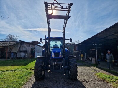 Traktor NEW HOLLAND 6050