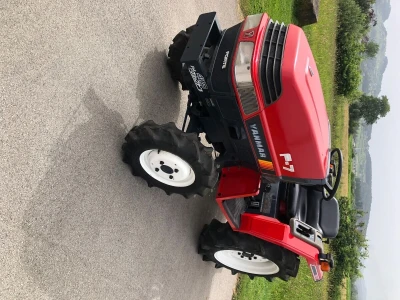 Traktor yanmar F7 4x4 malčer kubota iseki