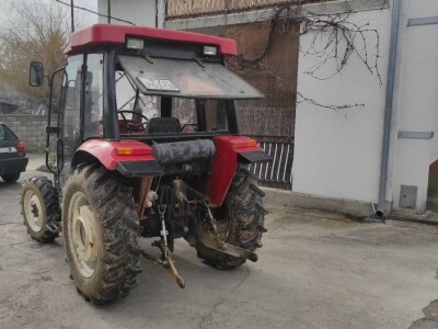 Traktor YTO 554