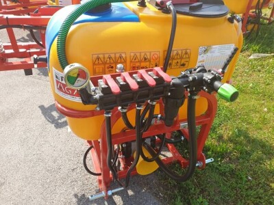 Traktorska prskalica Panex AGM - 300 litara - Grane 8 metara