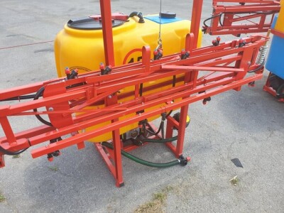 Traktorska prskalica Panex AGM - 300 litara - Grane 8 metara