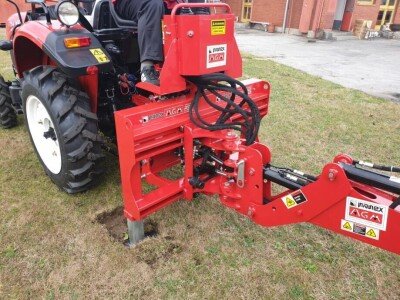 TRAKTORSKI ROVOKOPAČ / BAGER AGM