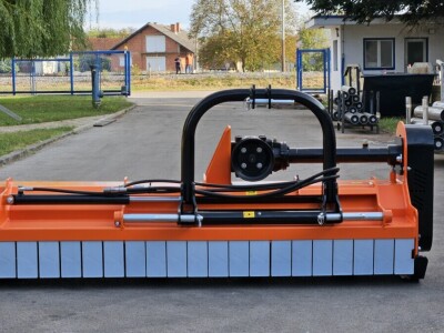 Udarni malčer 120 (UM)