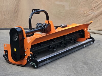 Udarni malčer 160 (UM)