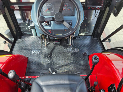 FM WORLD traktor – 504K sa kabinom