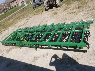 Teška drljača sa hidrauličnim podizanjem krila, radni zahvat 7.20, klin 30x30x220