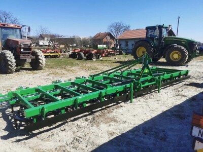 Teška drljača sa hidrauličnim podizanjem krila, radni zahvat 7.20, klin 30x30x220