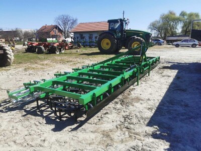 Teška drljača sa hidrauličnim podizanjem krila, radni zahvat 7.20, klin 30x30x220