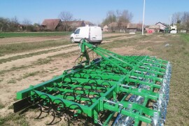 Sjetvospremač, sa hidrauličkim sklapanjem, radni zahvat 6.60, četiri reda opruga, S/R opruga