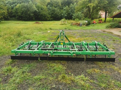 Sjetvospremač, sa hidrauličkim sklapanjem, radni zahvat 4.40, četiri reda opruga, S/Ropruga