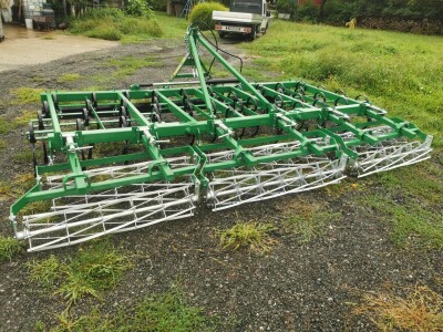 Sjetvospremač, sa hidrauličkim sklapanjem, radni zahvat 4.40, četiri reda opruga, S/Ropruga