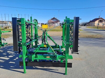 Poluteška drljača sa hidrauličnim podizanjem krila, radni zahvat 4.40, PN/ŠK