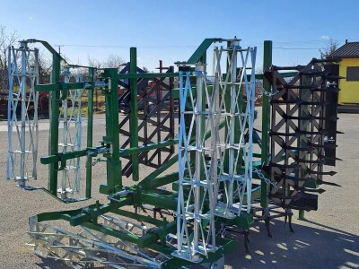 Poluteška drljača sa hidrauličnim podizanjem krila, radni zahvat 4.40, PN/ŠK