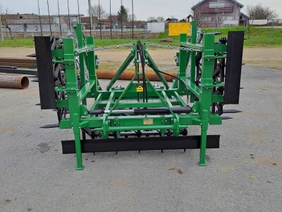 Teška drljača sa hidrauličnim podizanjem krila, radni zahvat 3.60, klin 30x30x220