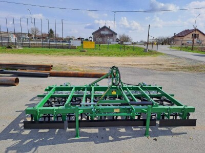 Teška drljača sa hidrauličnim podizanjem krila, radni zahvat 3.60, klin 30x30x220