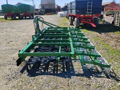 Teška drljača sa hidrauličnim podizanjem krila, radni zahvat 6.00, klin 30x30x220