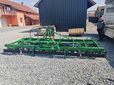 Teška drljača sa hidrauličnim podizanjem krila, radni zahvat 5.0, klin 30x30x220