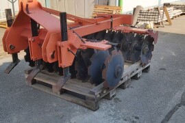 Voćarsko-vinogradarska V-tanjurača (3-položaja diskova)