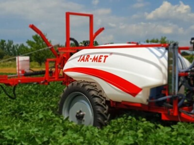 Vučena prskalica JAR-MET 2000L, 18m, oprema