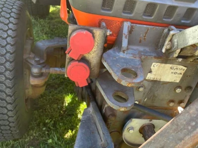 KUBOTA B2100 HST